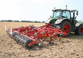 Cultivatoren Kverneland Turbo 5000 F