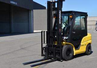Dieselheftrucks Hyundai 25D-9E