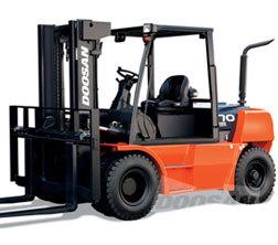 Dieselheftrucks Doosan D 90 S 5