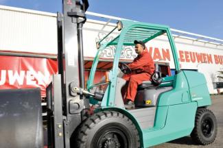 Dieselheftrucks Mitsubishi FD 50 CN