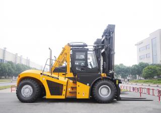Dieselheftrucks Sany SCP300G