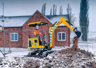 Electrische rups graafmachines JCB 19C-IE