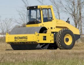 Walsen Enkele-trommelwals Bomag BW 211 D-40