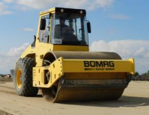 Walsen Enkele-trommelwals Bomag BW 214 D-4