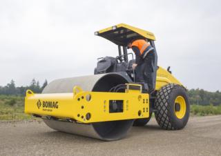 Walsen Enkele-trommelwals Bomag BW 211-40