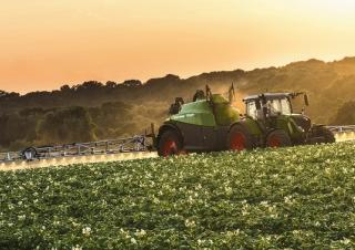 Getrokken veldspuiten Fendt Rogator 366