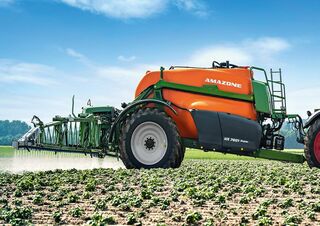 Getrokken veldspuiten Amazone UX 7601 Super (40)