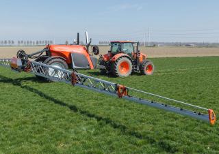Getrokken veldspuiten Kubota XTS4-4.600l