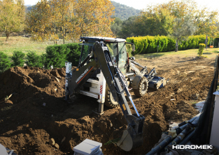 Graaflaadmachines Hidromek HMK 102 B Alpha