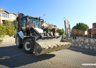 Graaflaadmachines Hidromek HMK 102 B Alpha