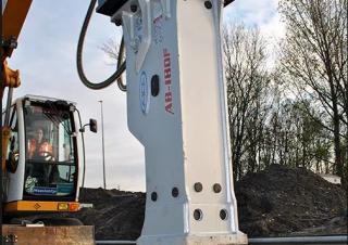 Aanbouwdelen Hydraulische brekers AJCE AB-180F