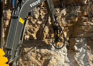 Aangebouwd Hydraulische brekers OSA Demolition Equipment MB 10