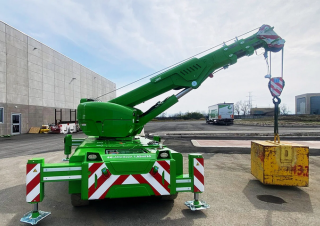 Industriële mobiele kranen JMG MC 100RE