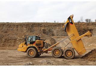 Kiepwagens Caterpillar 730