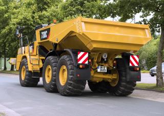 Kiepwagens Caterpillar 730