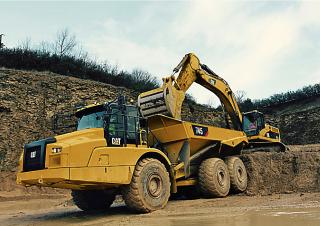 Kiepwagens Caterpillar 745