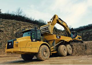 Kiepwagens Caterpillar 745