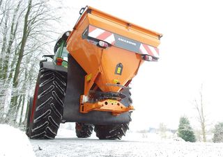 Apparatuur winteronderhoud Spreader Units Koppelbare strooier Amazone E+S 751 Easy