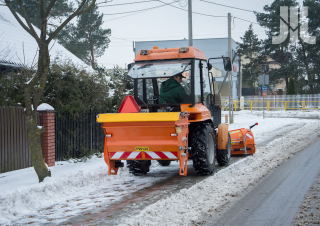 Apparatuur winteronderhoud Spreader Units Koppelbare strooier Pronar PW 120