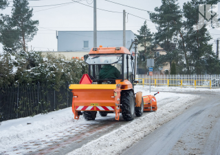 Apparatuur winteronderhoud Spreader Units Koppelbare strooier Pronar PW 120