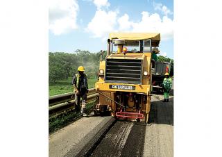 Koudfreesmachines Caterpillar PM102