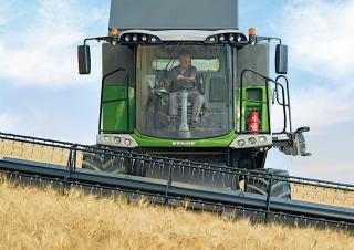 Combine maaidorsers Fendt 5275 C