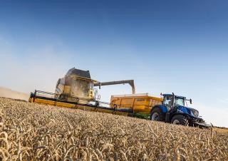 Combine maaidorsers New Holland CX8.85 Elevation
