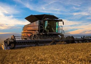 Combine maaidorsers Massey Ferguson Ideal 7 PL
