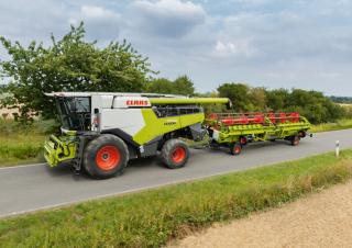 Combine maaidorsers Claas Lexion 7700 