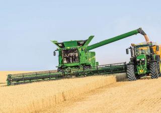 Combine maaidorsers John Deere S770 HM