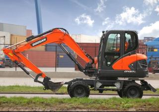 Mobiele graafmachines Doosan DX57W-5