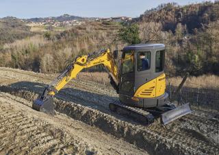 Mini-graafmachines New Holland E26C