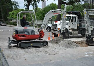 Mini-graafmachines Takeuchi TB 235