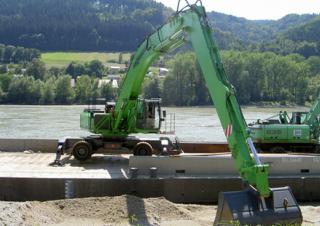 Graafmachines in overslaguitvoering Sennebogen 850M E 