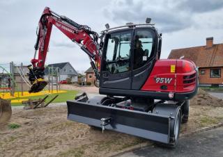 Mobiele graafmachines Yanmar B95W MB 