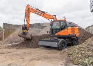 Mobiele graafmachines Doosan DX165WR-7