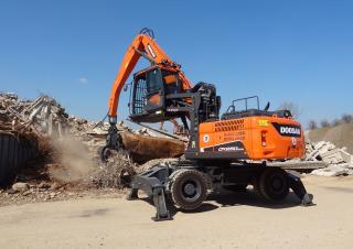 Graafmachines in overslaguitvoering Doosan DX250WMH-5