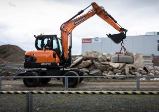 Mobiele graafmachines Doosan DX57W-7