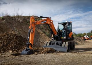 Mobiele graafmachines Doosan DX57W-7