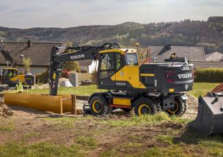 Mobiele graafmachines Volvo EW180E