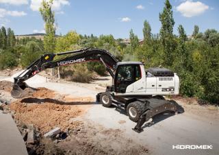 Mobiele graafmachines Hidromek HMK 200 W