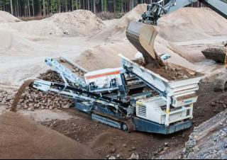 Mobiele zeefinstallaties Metso Lokotrack ST2.4