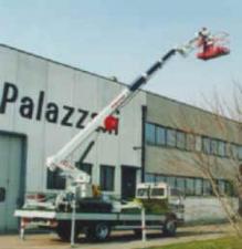 Telescoophoogwerkers Telescoophoogwerkers op wielen Palazzani TSJ 24