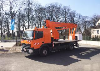 Knikarmhoogwerker Op aanhangwagen gemonteerde knikarmhoogwerkers Blumenbecker - Hubmeister® HM 26 TKI