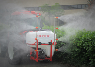 Opbouwveldspuiten Gaspardo Sauro 800