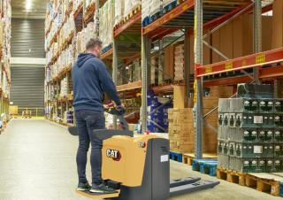 Palletwagens Pallet Trucks Staande Bestuurder Platform Caterpillar NPV20QL