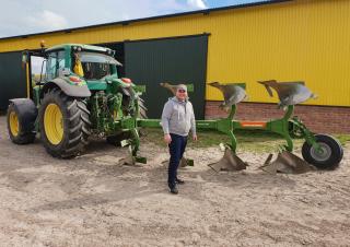 Ploegen Amazone Cayros XM 4-1050