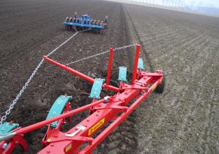 Ploegen Brix Meteor AB variabel
