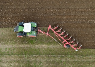 Ploegen Pöttinger Servo T 6000