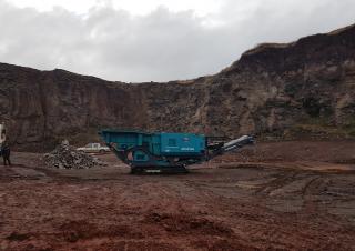Puinrecyclinginstallaties Powerscreen Metrotrak